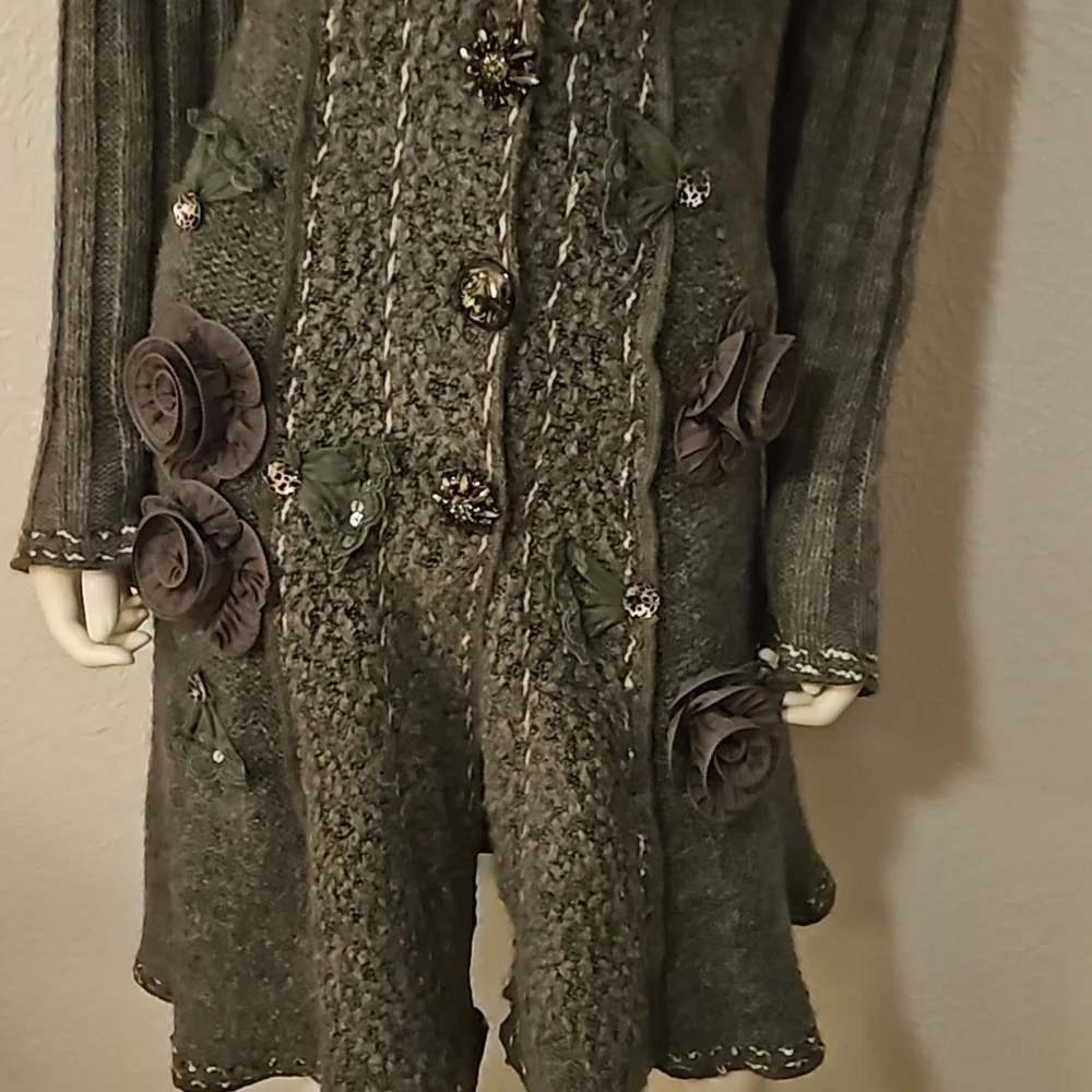 VTG FORLA PARIS 1990s Wool Fur Trim Rosette Longline Sweater Cardigan